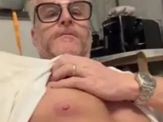 Gay sex chat with axl-hot - camgaychat.com