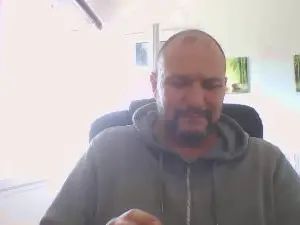 Gay sex chat with DaddyBearLive - camgaychat.com - France