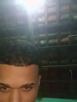 Gay sex chat with Zerobala08 - camgaychat.com - Portugal